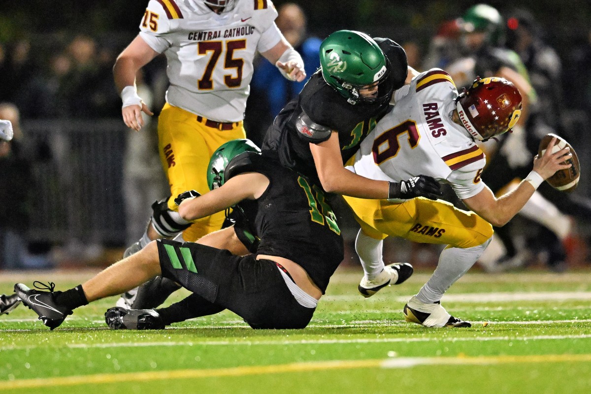 a Central Catholic West Linn 6A Oregon football semifinal November 17 2023 Leon Neuschwander 36